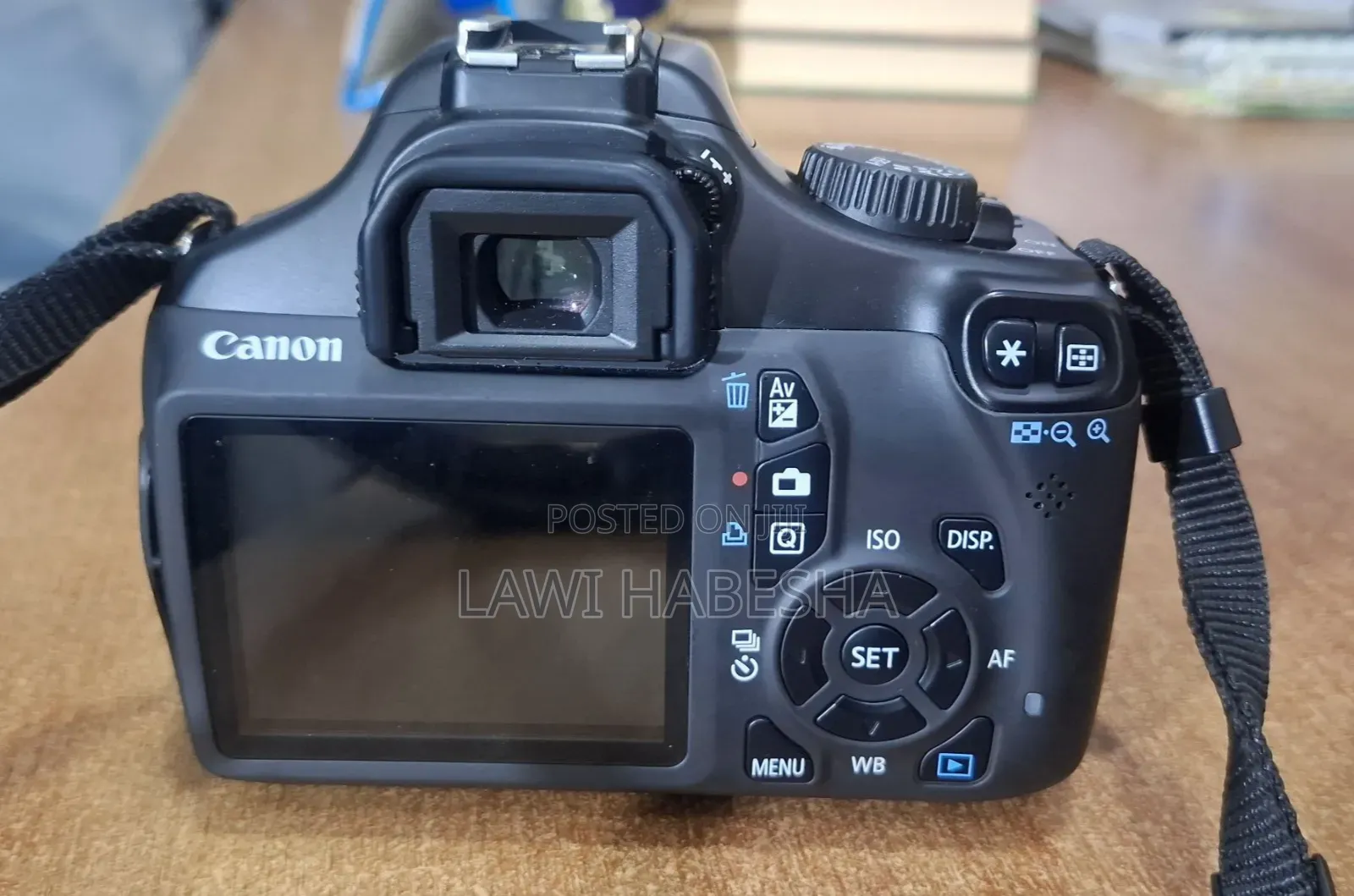 የሚሸጥ ካሜራ Canon Camera 1100d