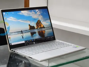 New Laptop HP Pavilion 14 8GB Intel Core i5 SSD 512GB