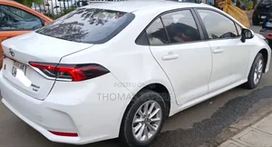 Toyota Corolla Hatchback 2022 White
