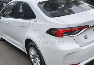 Toyota Corolla Hatchback 2022 White