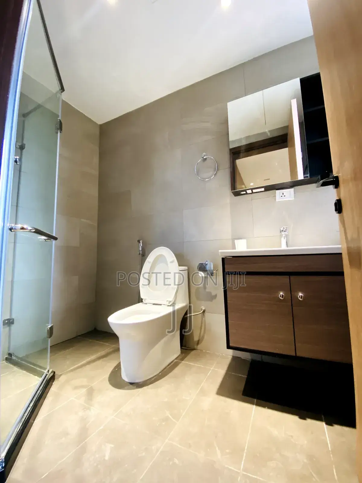 Furnished 3bdrm Apartment in Kirkos for rent