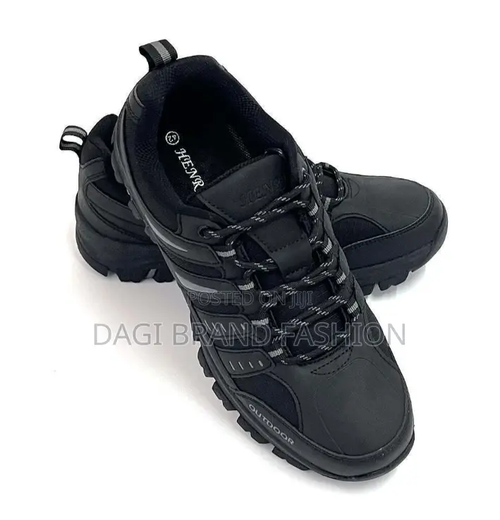 Premium Men’S Sneakers – Clean Modern Style