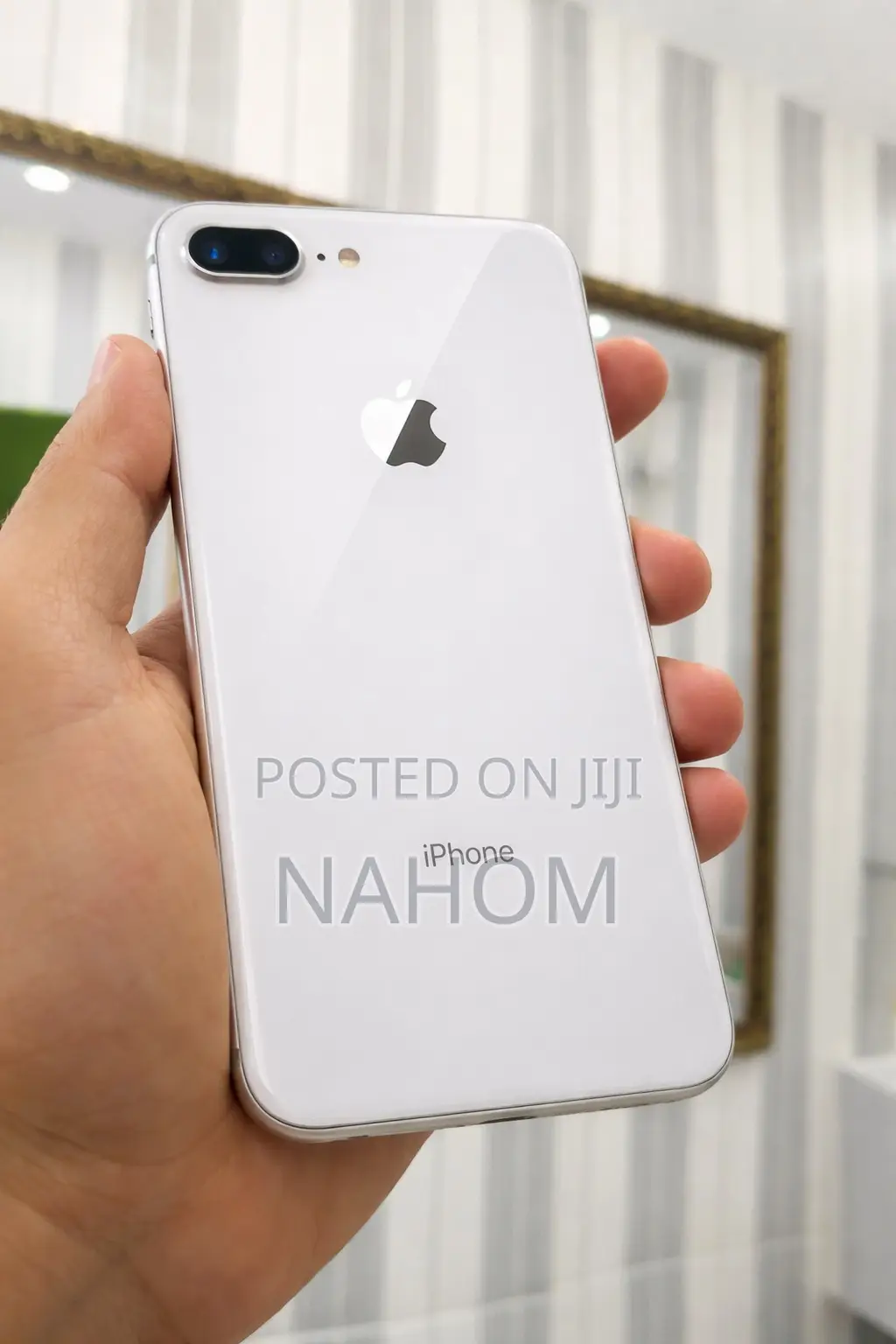 Apple iPhone 8 Plus 64 GB White