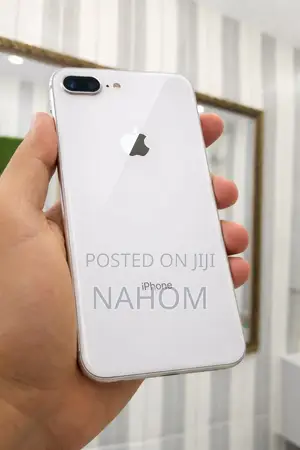 Apple iPhone 8 Plus 64 GB White