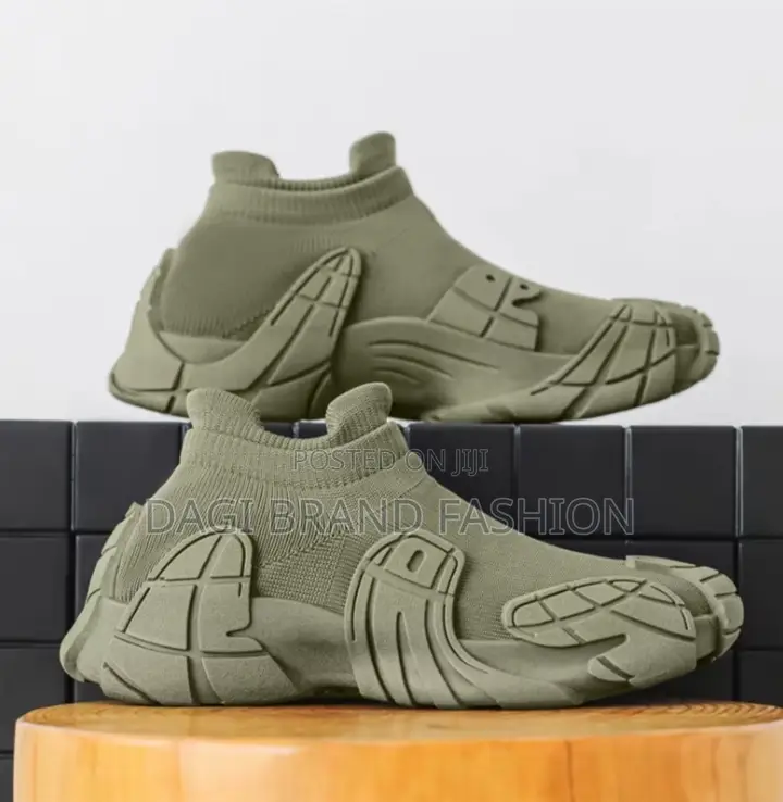 High-Quality Casual Shoes – All-Day Wear