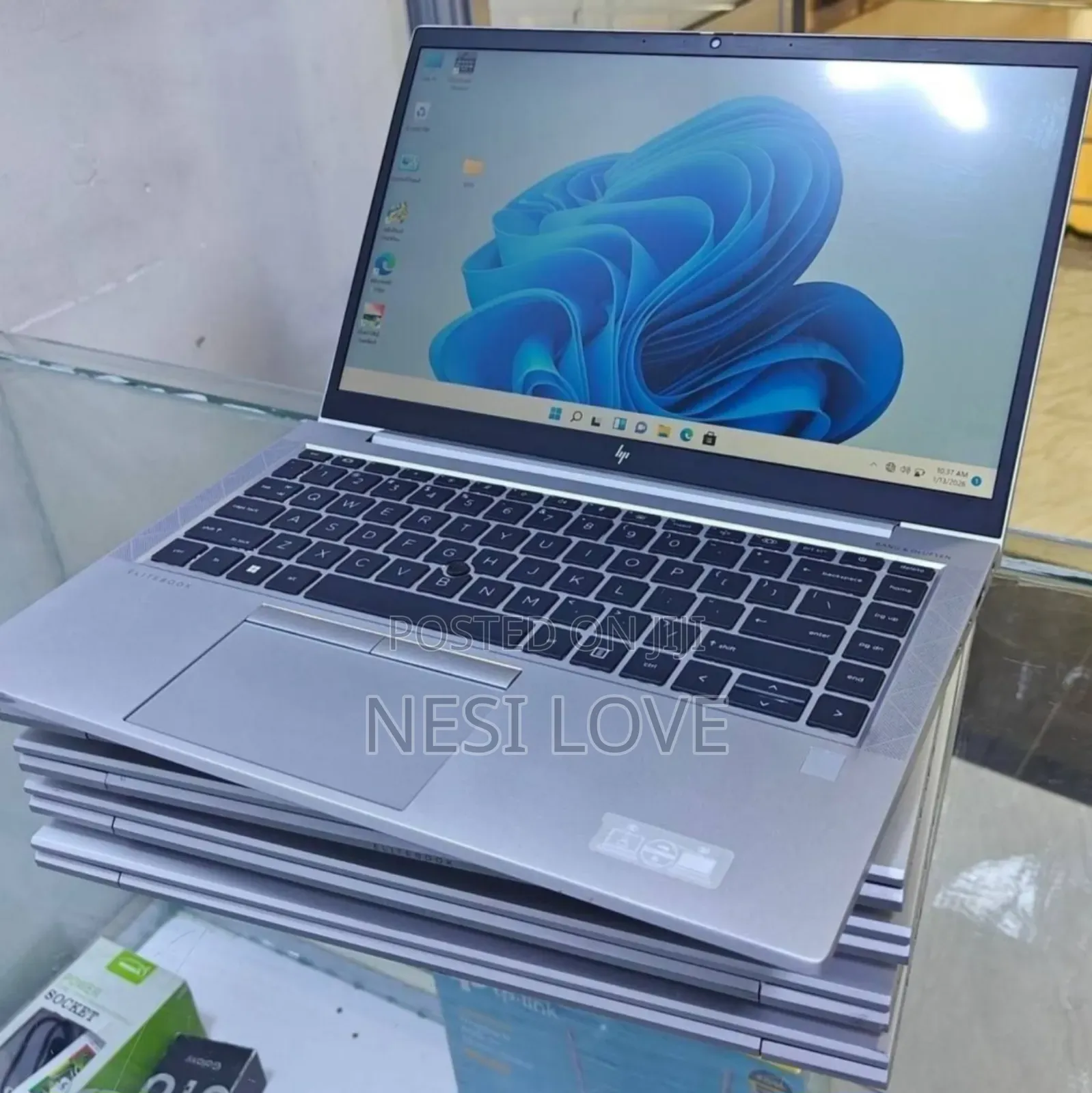 New Laptop HP EliteBook 845 G8 16GB AMD Ryzen 5 SSD 512GB