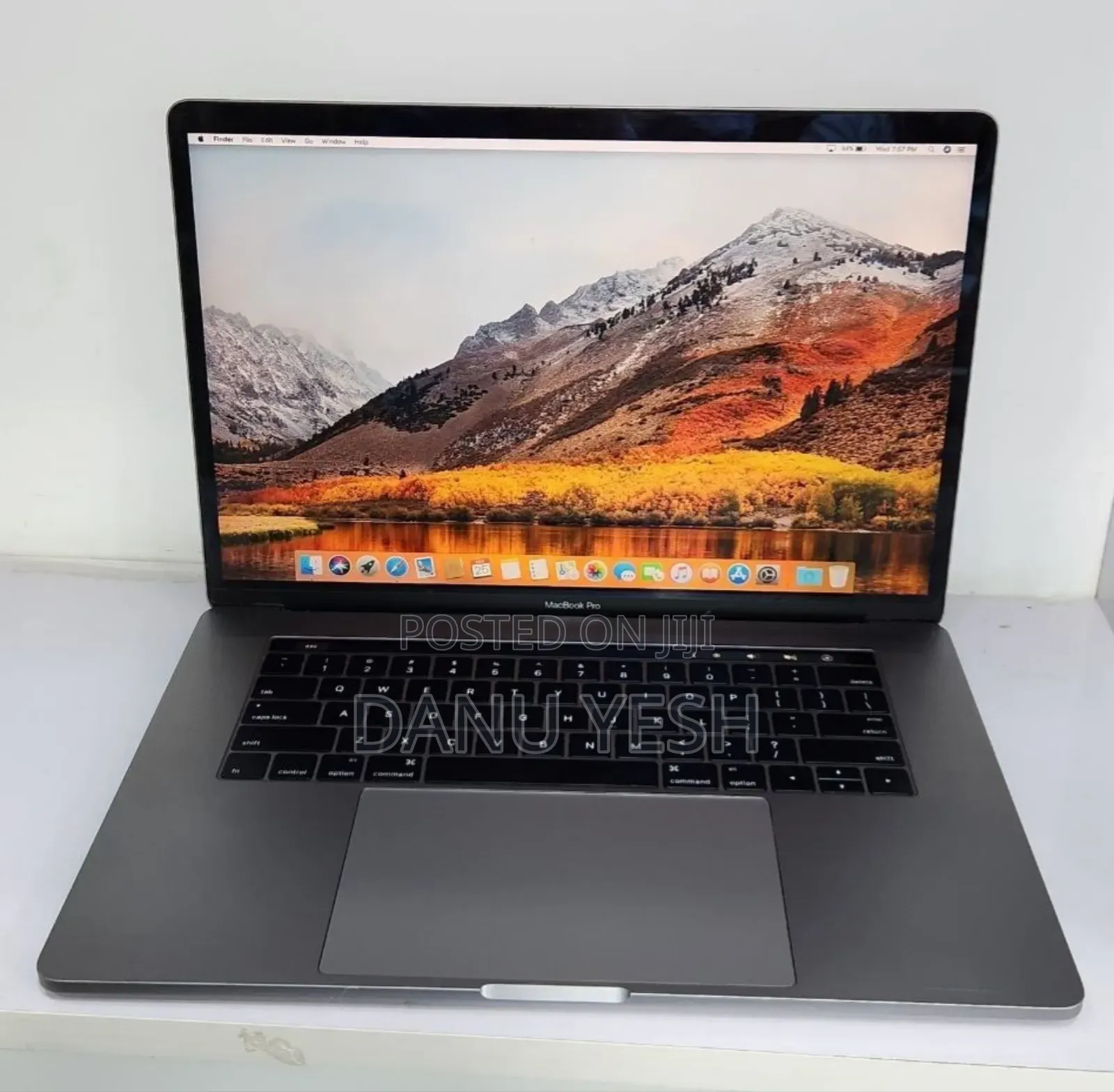 New Laptop Apple MacBook Pro 2016 16GB Intel Core i7 SSD 512GB