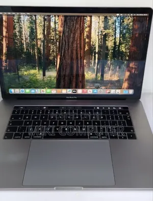New Laptop Apple MacBook Pro 2018 32GB Intel Core i9 SSD 512GB