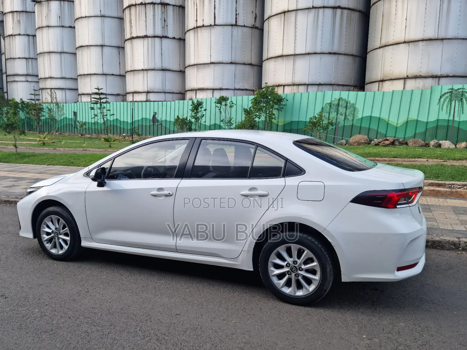 Toyota Corolla SE 2022 White
