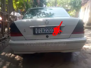 Mercedes-Benz C180 1997 White