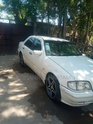 Mercedes-Benz C180 1997 White