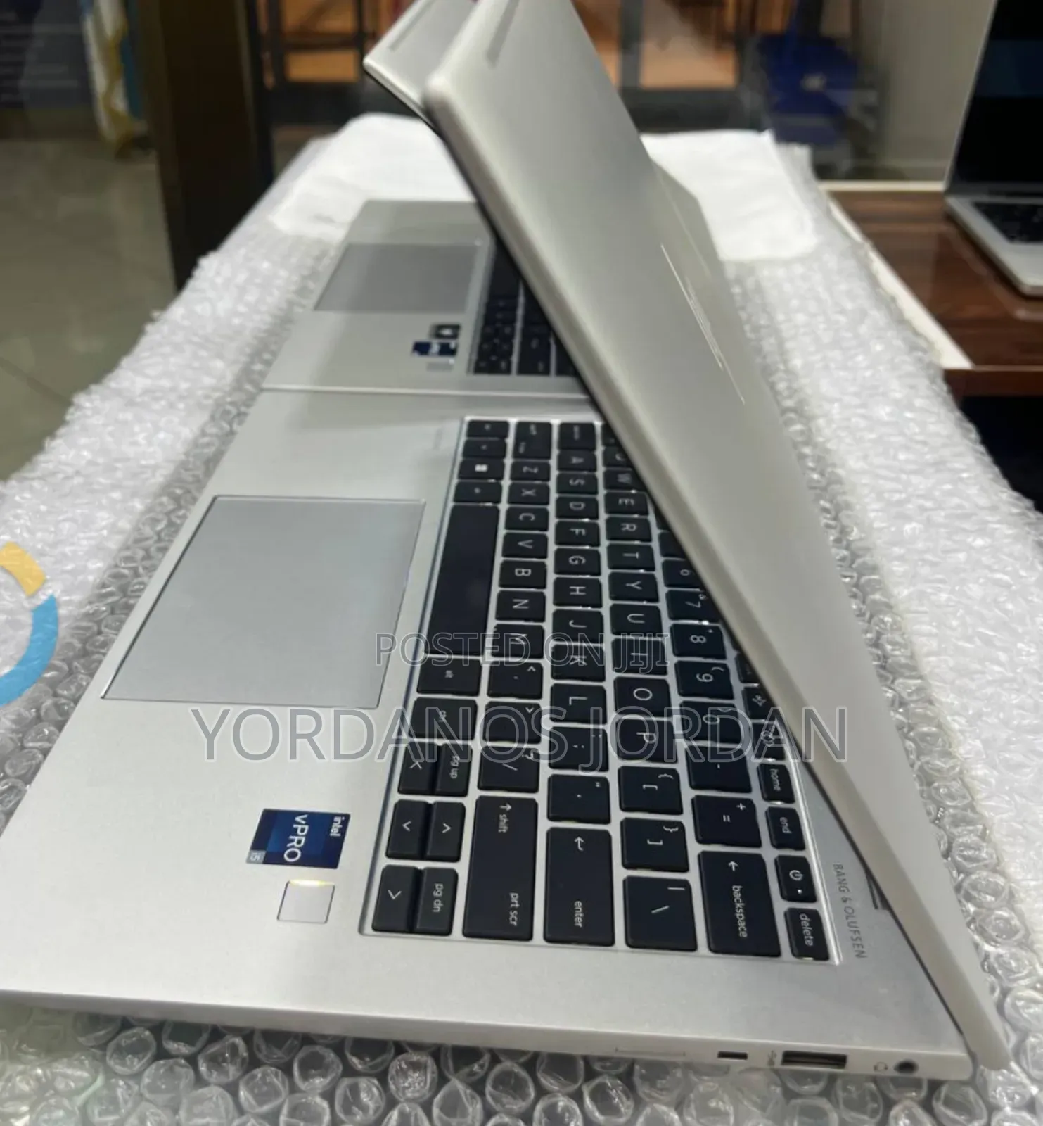 New Laptop HP EliteBook 840 G9 16GB Intel Core i5 SSD 1T