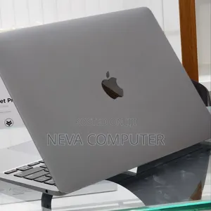 New Laptop Apple MacBook Air 2020 8GB Intel Core i3 SSD 256GB