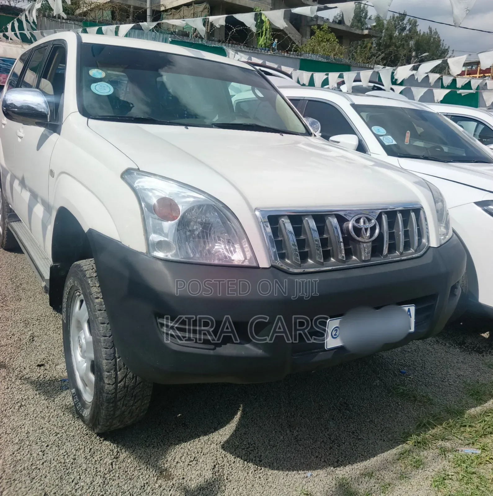 Toyota Land Cruiser Prado 2006 White