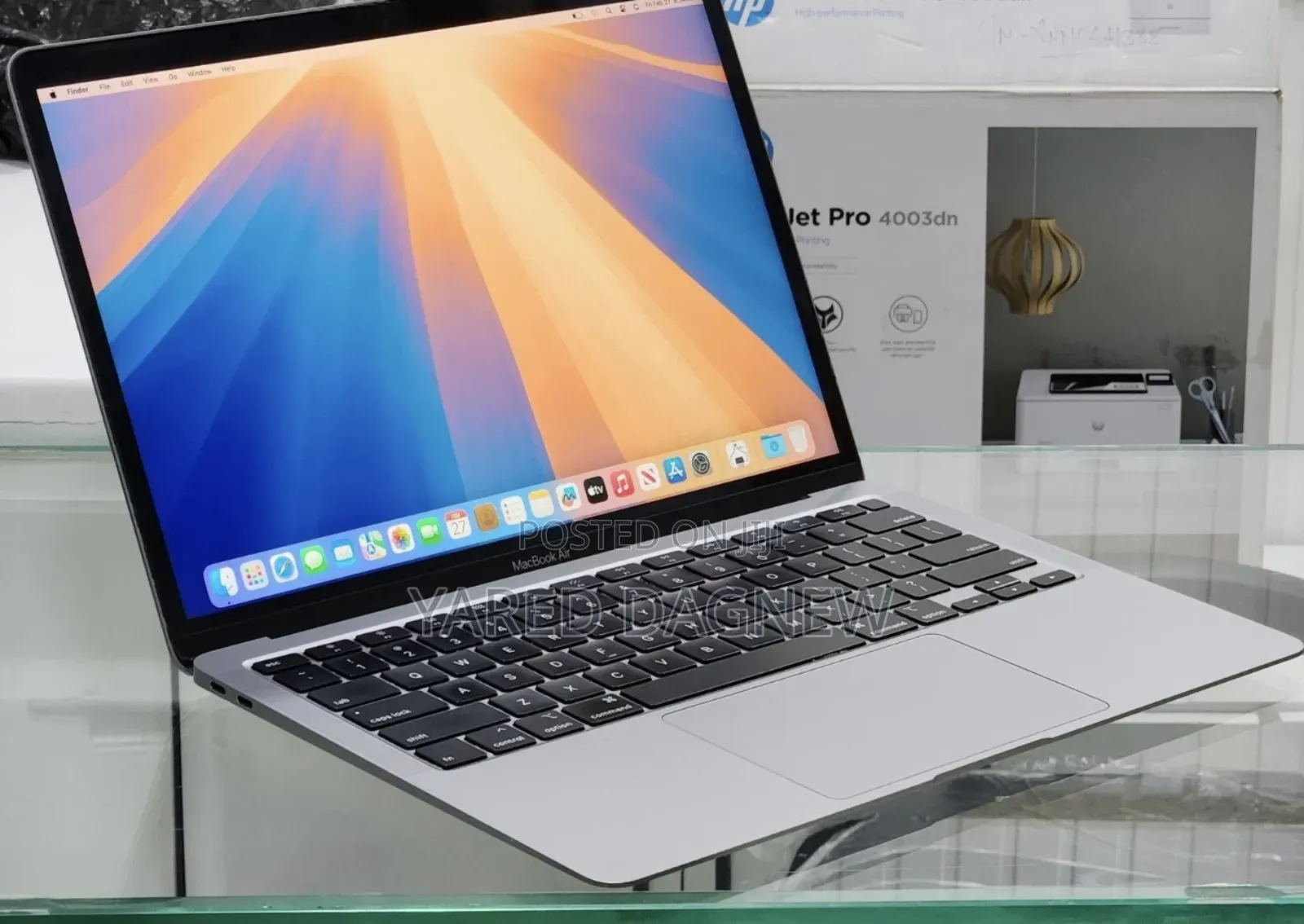 New Laptop Apple MacBook Air 2020 8GB Intel Core i3 SSD 256GB