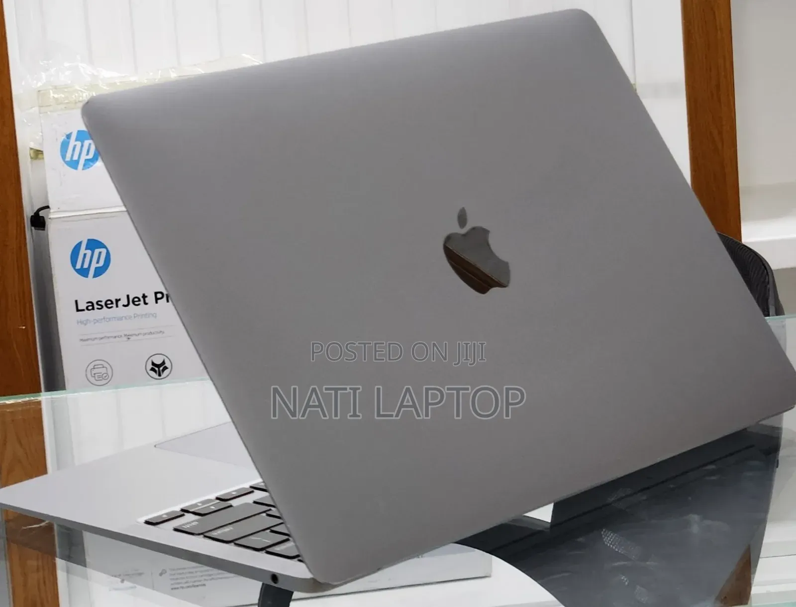 New Laptop Apple MacBook Air 2020 8GB Intel Core i3 SSD 256GB
