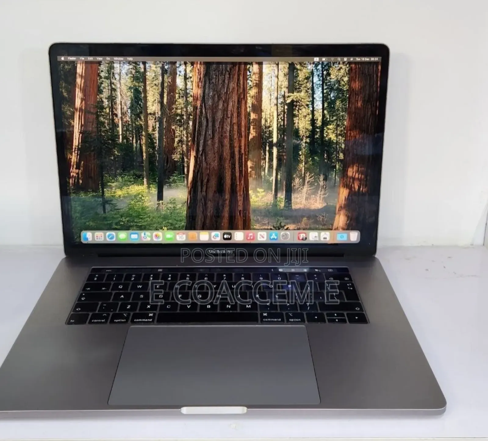 New Laptop Apple MacBook Pro 2018 32GB Intel Core i9 SSD 512GB
