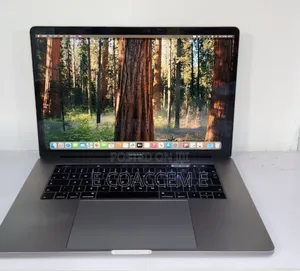 New Laptop Apple MacBook Pro 2018 32GB Intel Core i9 SSD 512GB