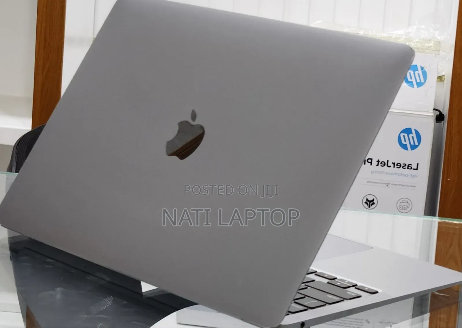 New Laptop Apple MacBook Air 2020 8GB Intel Core i3 SSD 256GB