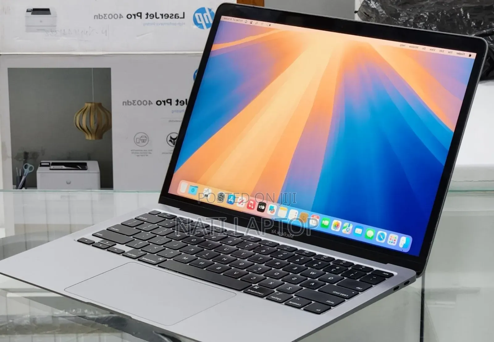 New Laptop Apple MacBook Air 2020 8GB Intel Core i3 SSD 256GB