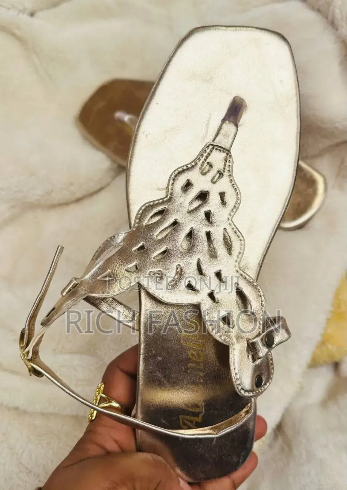 የሴቶች ጫማ Shoes