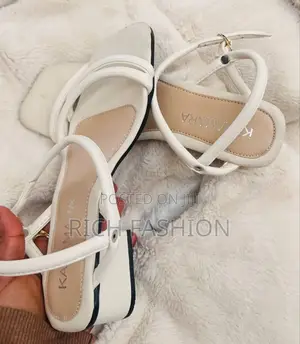 የሴቶች ጫማ Shoes