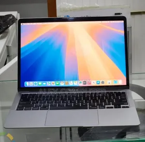 New Laptop Apple MacBook Air 2020 8GB Intel Core i3 SSD 256GB