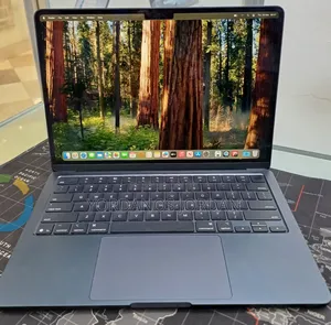 New Laptop Apple MacBook Air 2025 M4 13-inch 16GB Apple M4 SSD 256GB