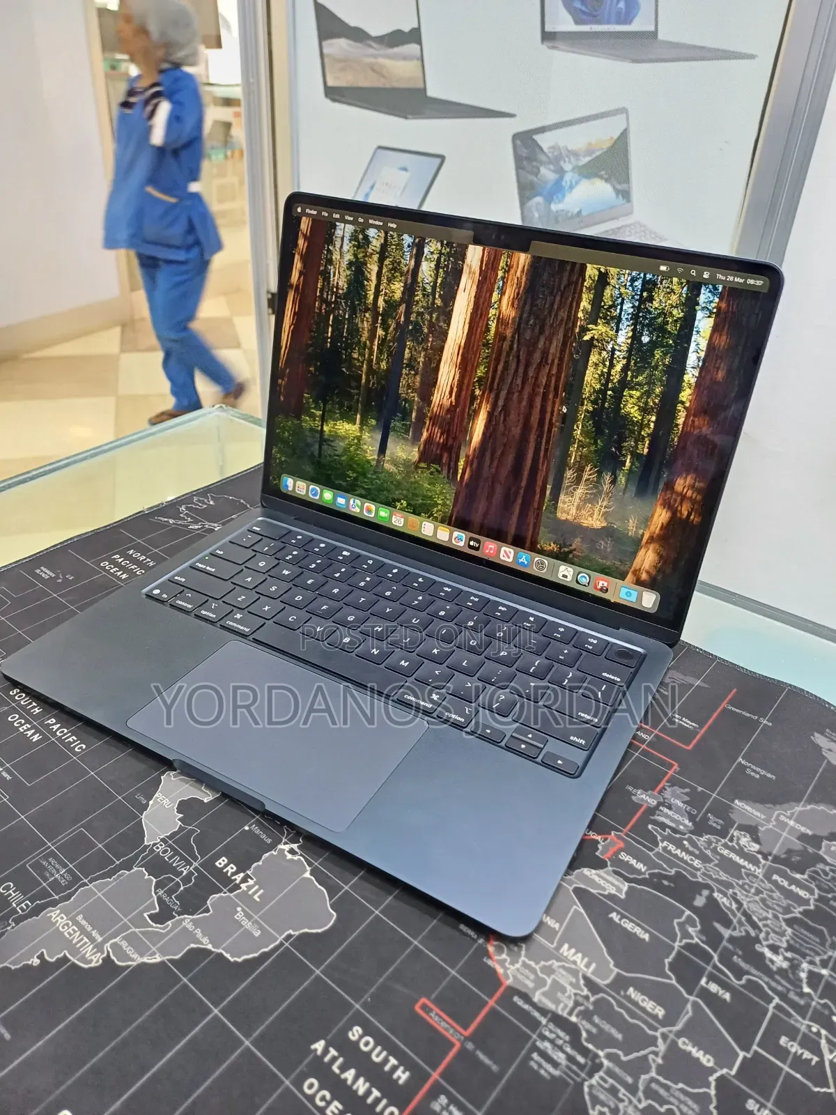 New Laptop Apple MacBook Air 2025 M4 13-inch 16GB Apple M4 SSD 256GB