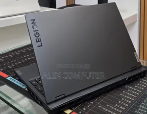 New Laptop Lenovo Legion Pro 7 48GB Intel Core i9 SSD 1T