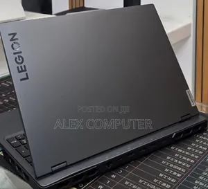 New Laptop Lenovo Legion Pro 7 48GB Intel Core i9 SSD 1T