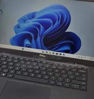 New Laptop Dell Latitude 7420 32GB Intel Core i7 SSD 512GB