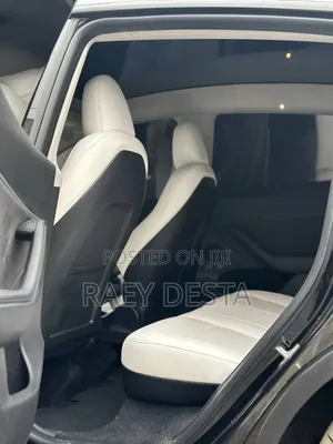 Tesla Model Y 2024 Black