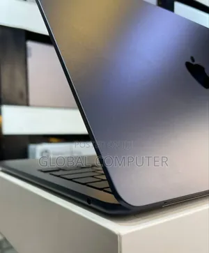 New Laptop Apple MacBook Air 2025 M4 13-inch 16GB Apple M4 SSD 512GB