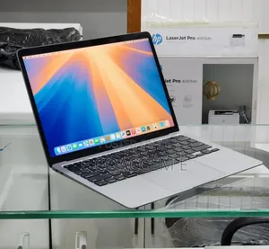 New Laptop Apple MacBook 8GB Intel Core i3 SSD 256GB