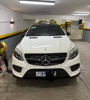 Mercedes-Benz GLE-Class 2016 White