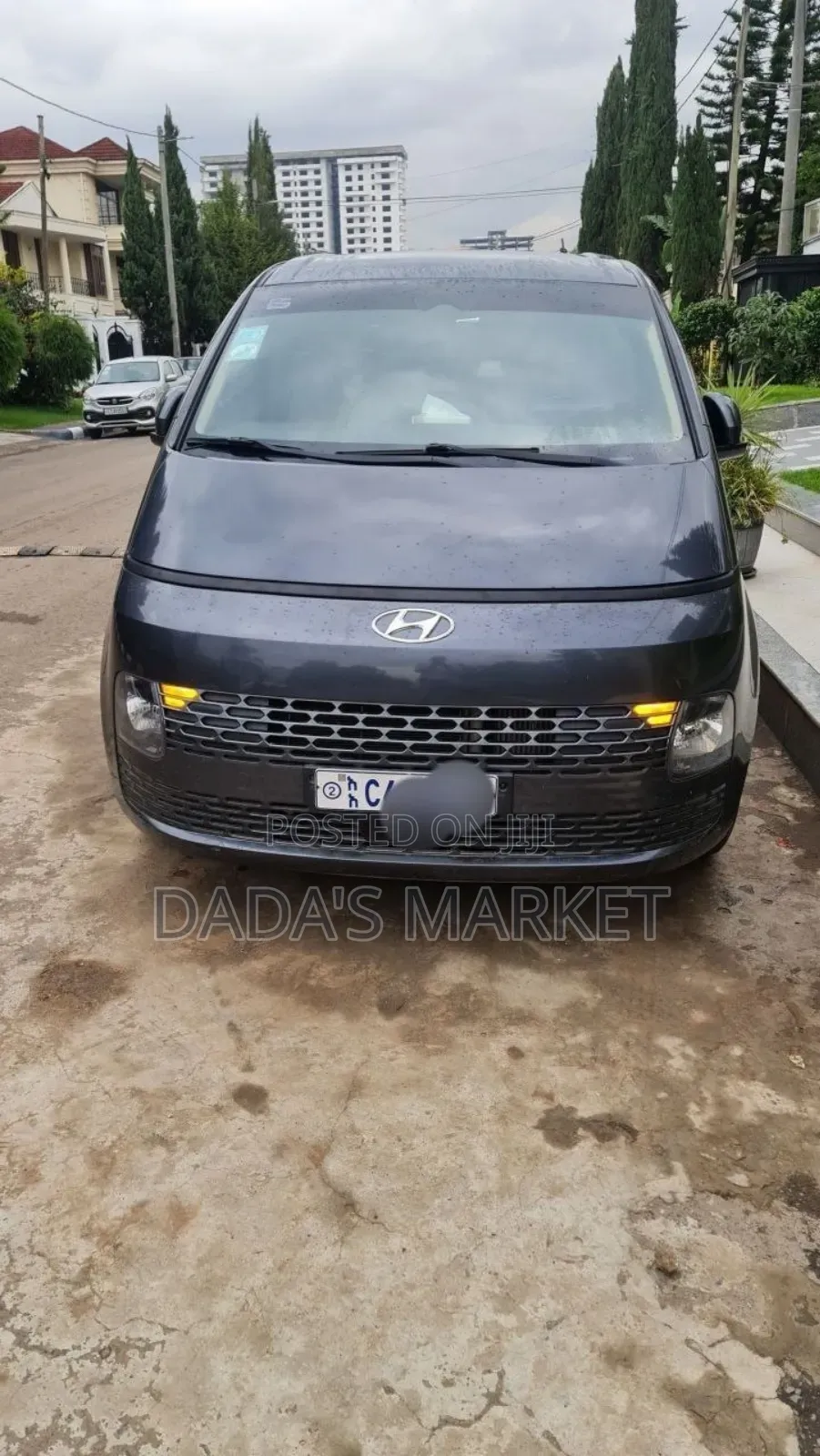Hyundai Staria 2022 Black