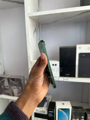 Apple iPhone 13 128 GB Green