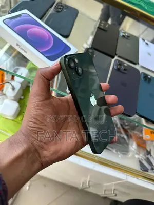 Apple iPhone 13 128 GB Green