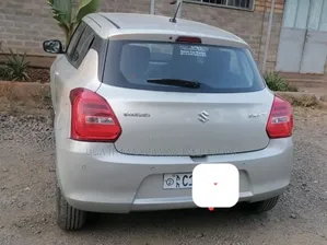 Suzuki Swift 2022 Silver