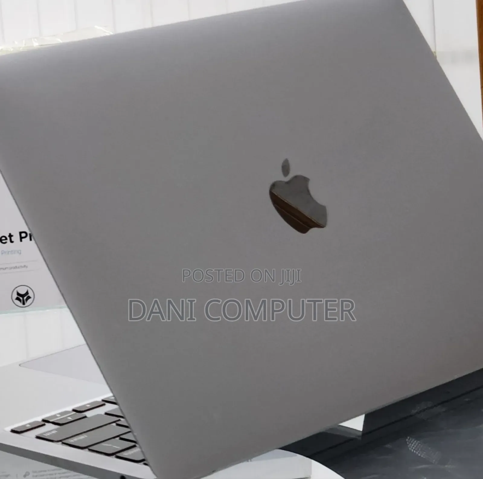 New Laptop Apple MacBook Air 2020 8GB Intel Core i3 SSD 256GB