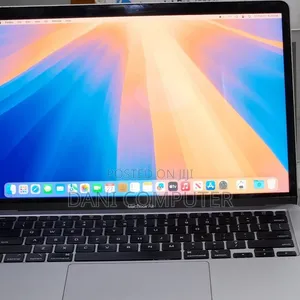 New Laptop Apple MacBook Air 2020 8GB Intel Core i3 SSD 256GB
