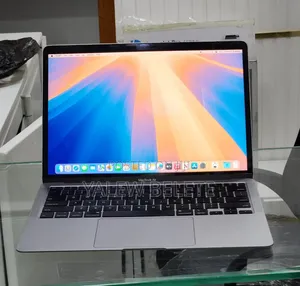 New Laptop Apple MacBook Air 2020 8GB Intel Core i3 SSD 256GB