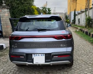 BYD Yuan Up 2024 Gray