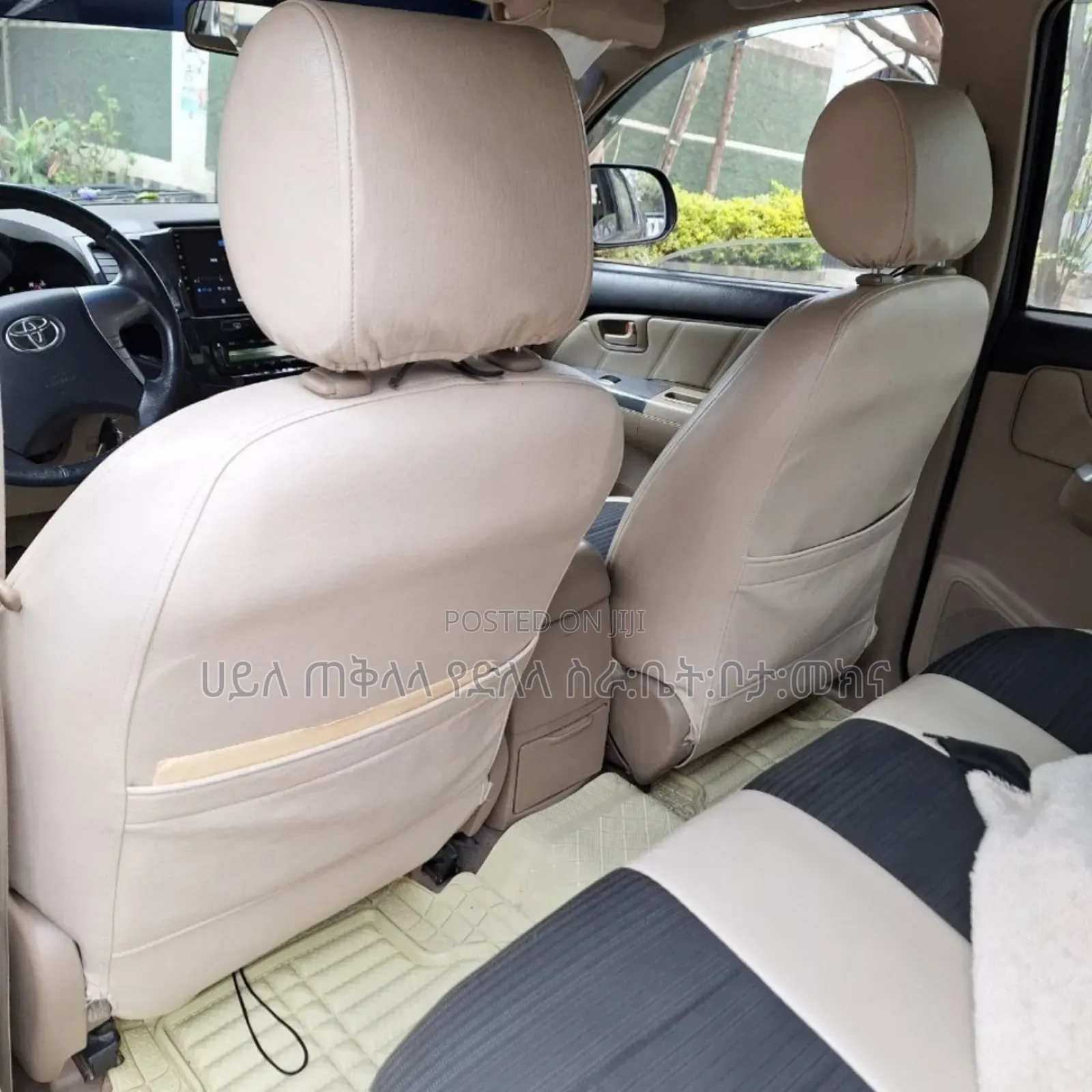 Toyota Hilux 2014 Gray