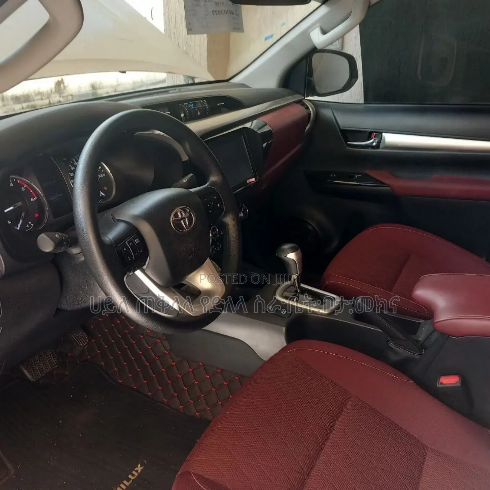 Toyota Hilux 2021 Ivory