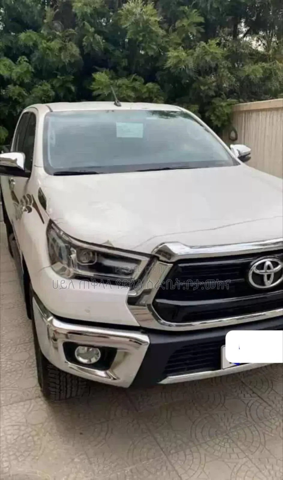 Toyota Hilux 2021 Ivory