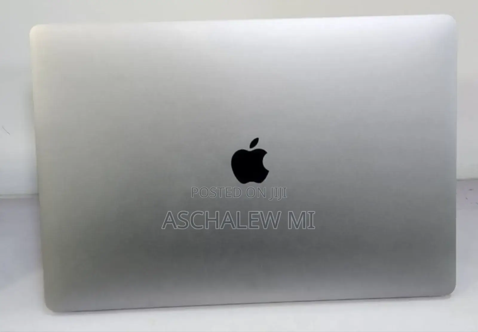 New Laptop Apple MacBook Pro 2018 32GB Intel Core i9 SSD 512GB