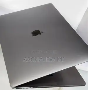 New Laptop Apple MacBook Pro 2018 32GB Intel Core i9 SSD 512GB