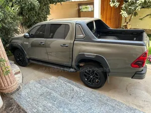 Toyota Hilux 2021 Teal